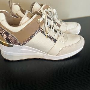 Micheal Kors Platform Sneakers